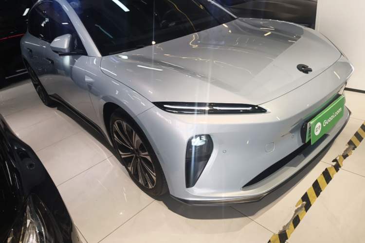 Used Nio ET5T 2023 75 kWh Touring Front Right 45 Deg
