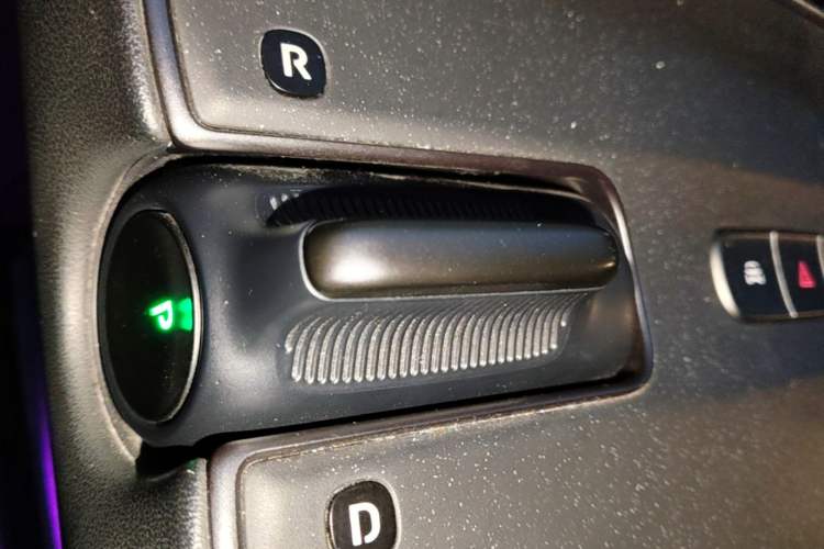 Used Nio ET5T 2023 75 kWh Touring Gear Lever