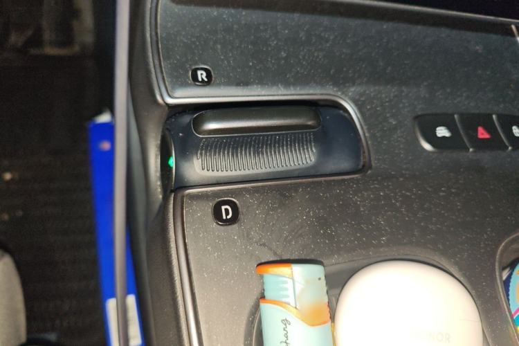 Used Nio ET5T 2023 75 kWh Touring Gear Lever