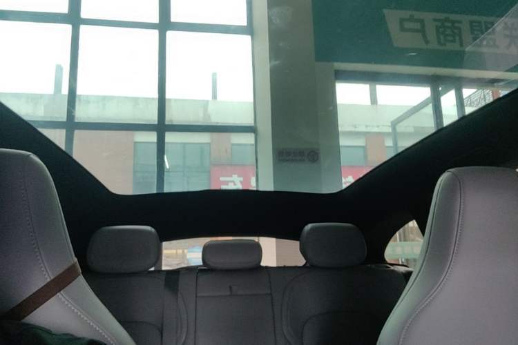 Used Nio ET5T 2023 75 kWh Touring Headliner