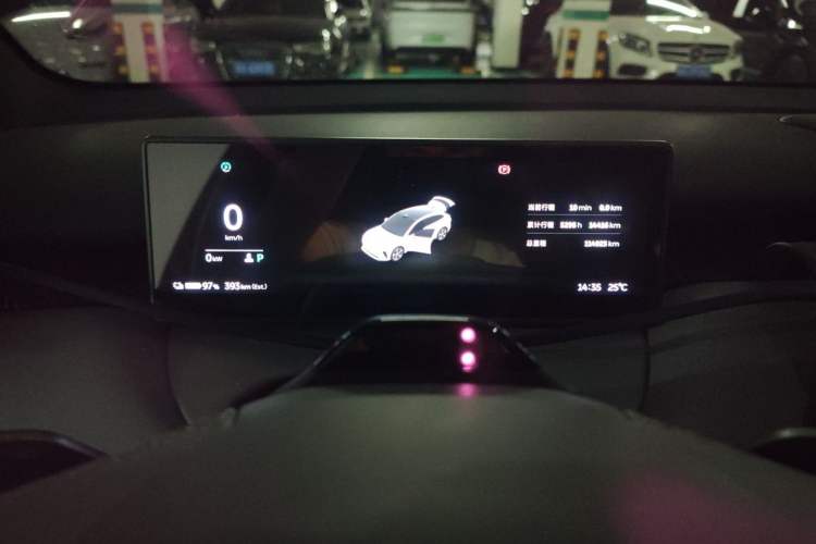 Used Nio ET5T 2023 75 kWh Touring Instrument Cluster