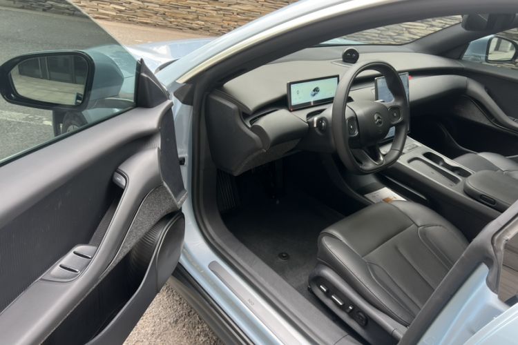Used Nio ET5T 2023 75 kWh Touring Interior 3