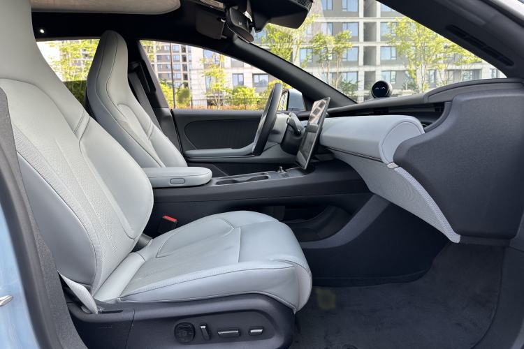 Used Nio ET5T 2023 75 kWh Touring Interior 6