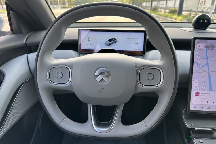 Used Nio ET5T 2023 75 kWh Touring Interior 7