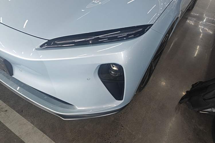 Used Nio ET5T 2023 75 kWh Touring Left Front Headlight