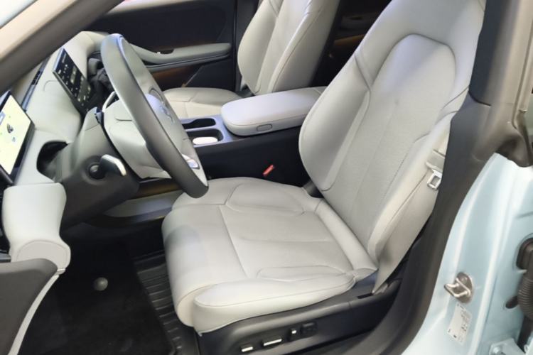 Used Nio ET5T 2023 75 kWh Touring Left Front Seat