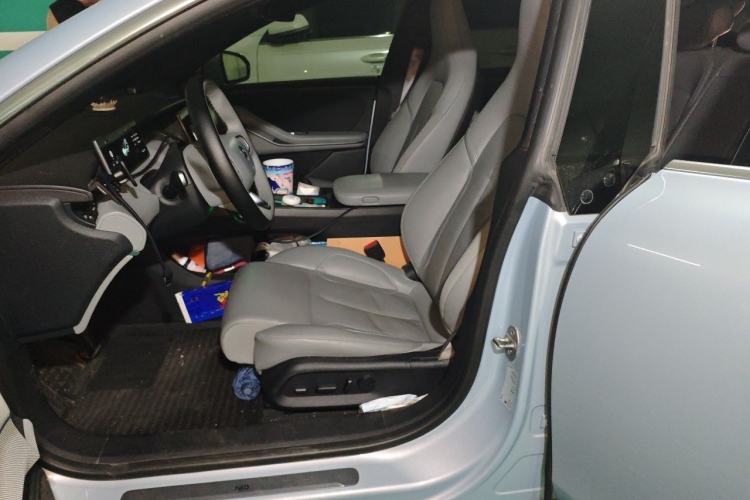 Used Nio ET5T 2023 75 kWh Touring Left Front Seat