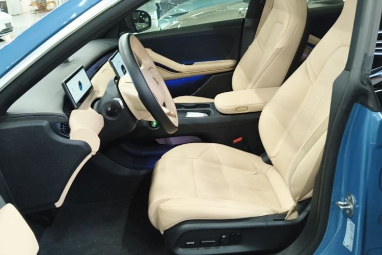 Used Nio ET5T 2023 75 kWh Touring Left Front Seat