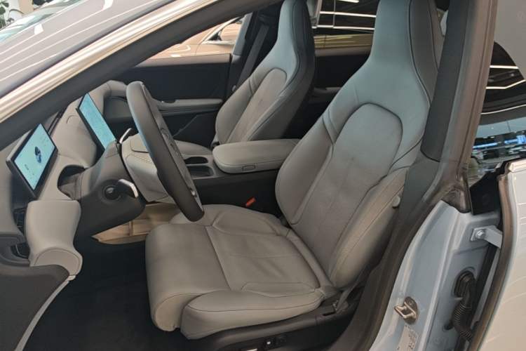 Used Nio ET5T 2023 75 kWh Touring Left Front Seat