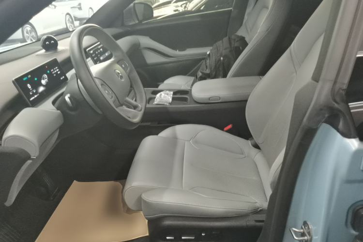 Used Nio ET5T 2023 75 kWh Touring Left Front Seat