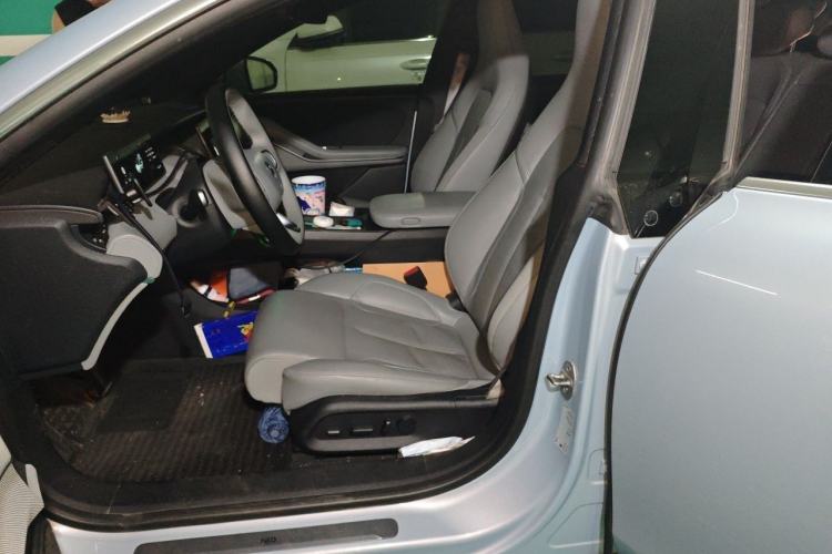Used Nio ET5T 2023 75 kWh Touring Left Front Seat