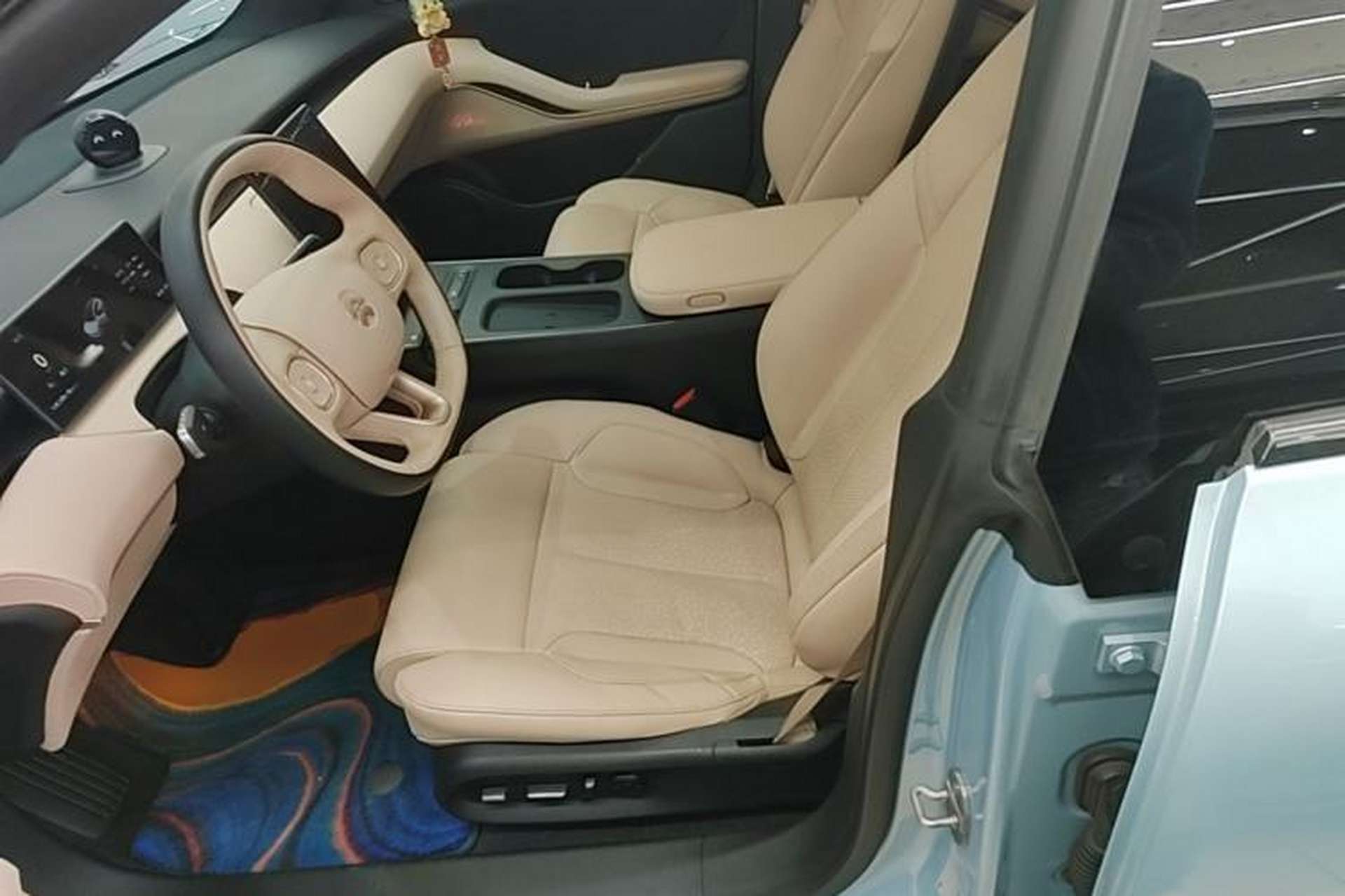 Used Nio ET5T 2023 75 kWh Touring Left Front Seat