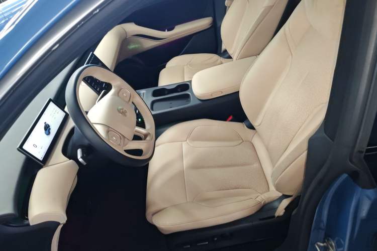 Used Nio ET5T 2023 75 kWh Touring Left Front Seat