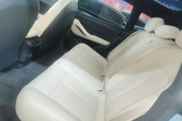 Used Nio ET5T 2023 75 kWh Touring Left Rear Seat