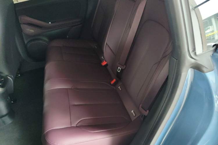 Used Nio ET5T 2023 75 kWh Touring Left Rear Seat