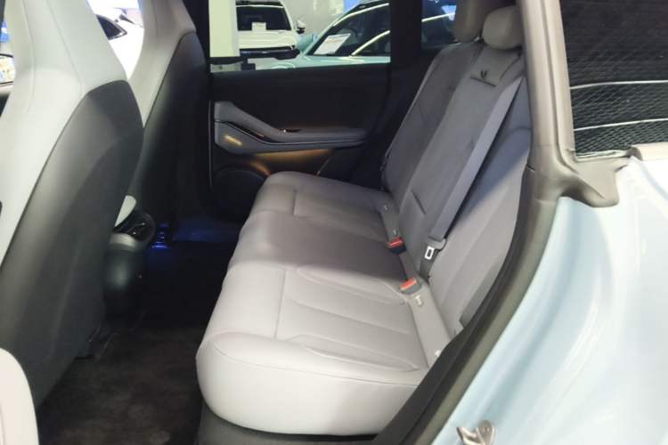 Used Nio ET5T 2023 75 kWh Touring Left Rear Seat