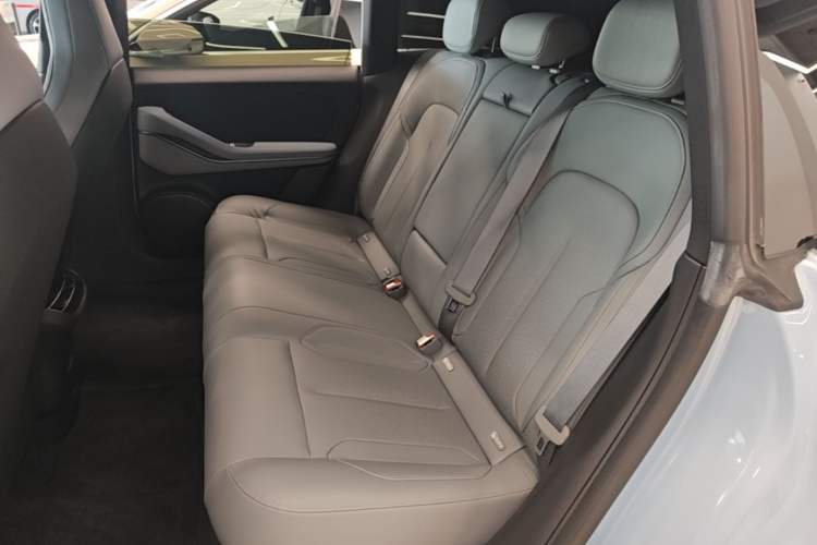 Used Nio ET5T 2023 75 kWh Touring Left Rear Seat