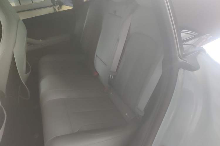 Used Nio ET5T 2023 75 kWh Touring Left Rear Seat