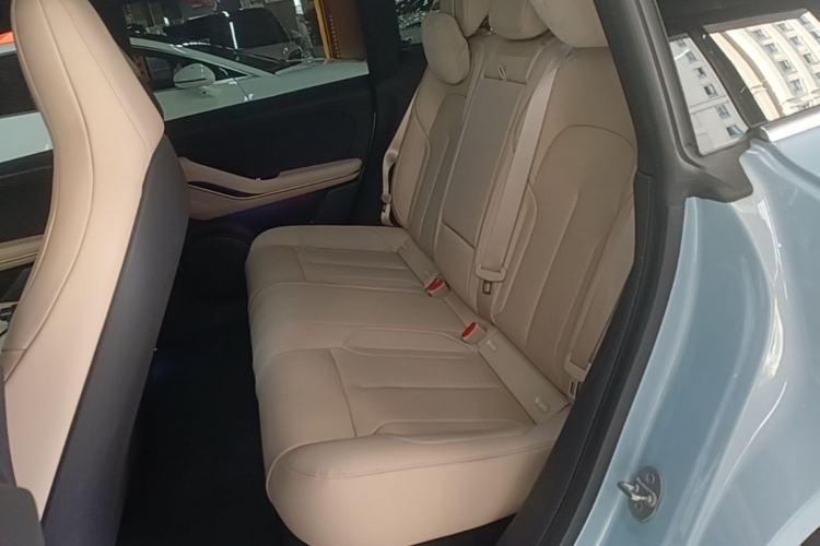 Used Nio ET5T 2023 75 kWh Touring Left Rear Seat