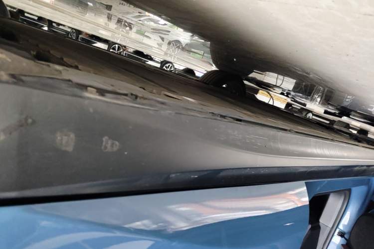 Used Nio ET5T 2023 75 kWh Touring Left Side Sill
