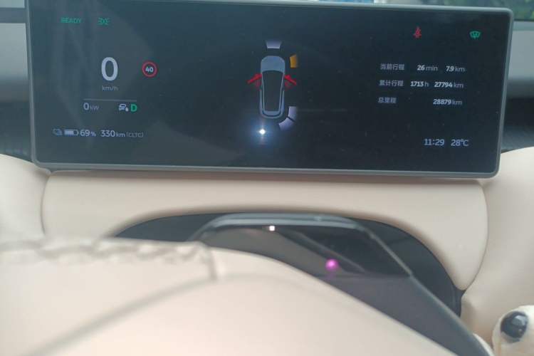 Used Nio ET5T 2023 75 kWh Touring Odometer Close Up
