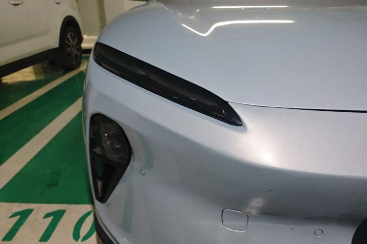 Used Nio ET5T 2023 75 kWh Touring Right Front Headlight