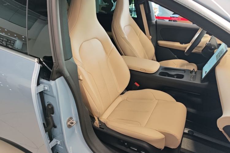 Used Nio ET5T 2023 75 kWh Touring Right Front Seat