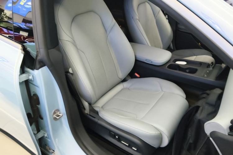 Used Nio ET5T 2023 75 kWh Touring Right Front Seat