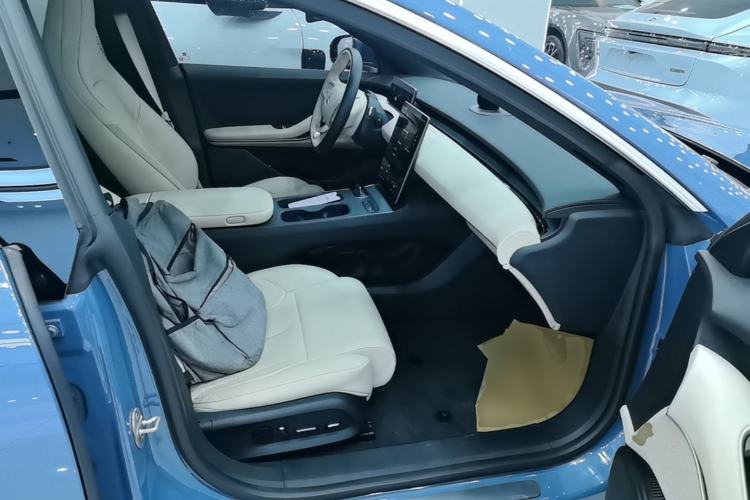 Used Nio ET5T 2023 75 kWh Touring Right Front Seat