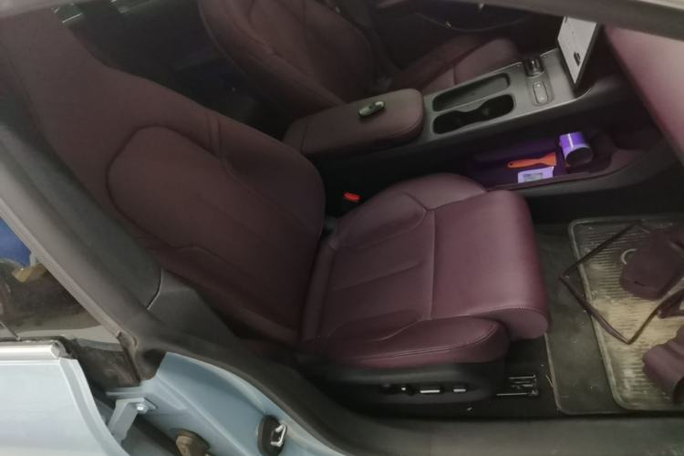 Used Nio ET5T 2023 75 kWh Touring Right Front Seat