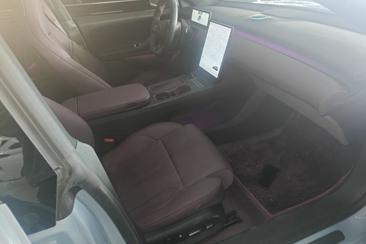Used Nio ET5T 2023 75 kWh Touring Right Front Seat