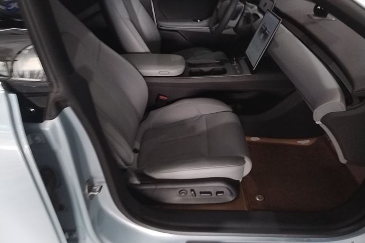 Used Nio ET5T 2023 75 kWh Touring Right Front Seat