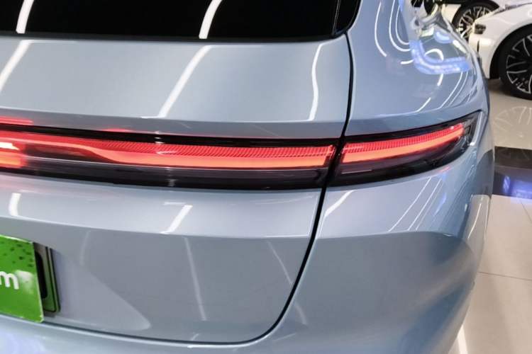 Used Nio ET5T 2023 75 kWh Touring Right Rear Taillight