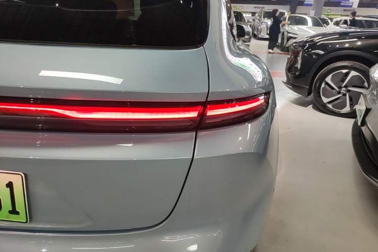 Used Nio ET5T 2023 75 kWh Touring Right Rear Taillight