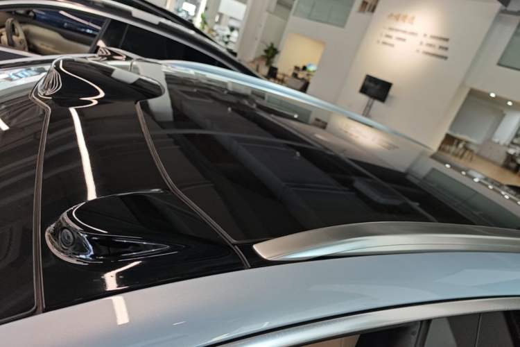 Used Nio ET5T 2023 75 kWh Touring Roof
