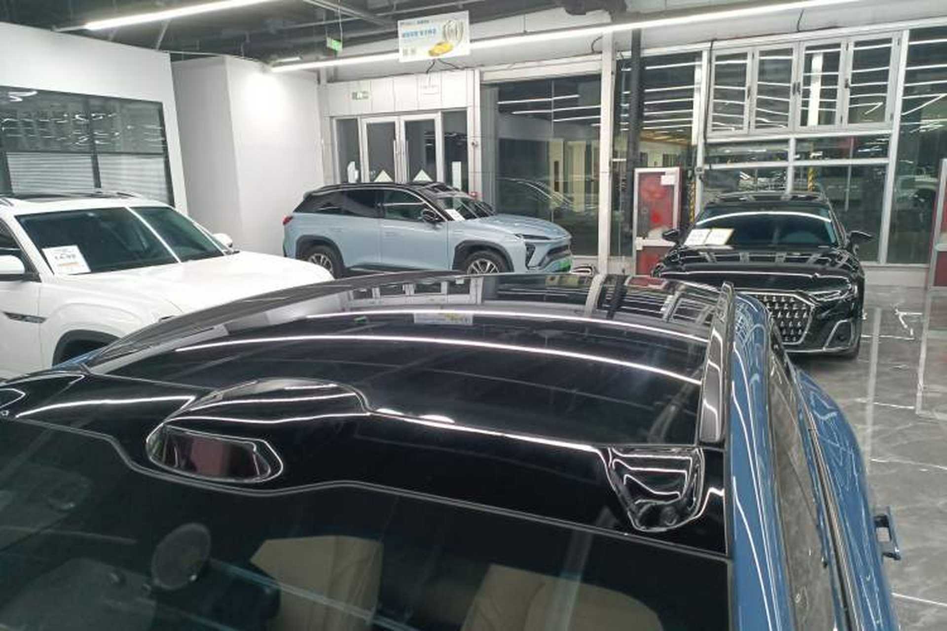 Used Nio ET5T 2023 75 kWh Touring Roof