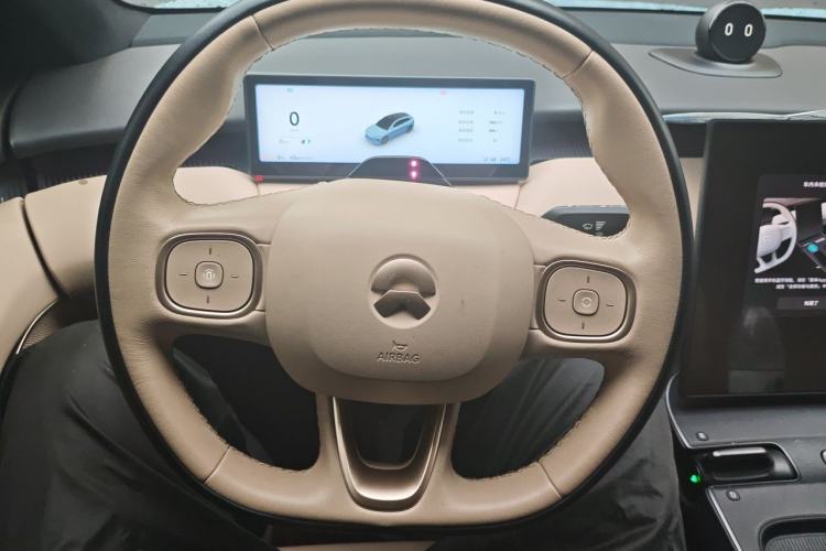 Used Nio ET5T 2023 75 kWh Touring Steering Wheel