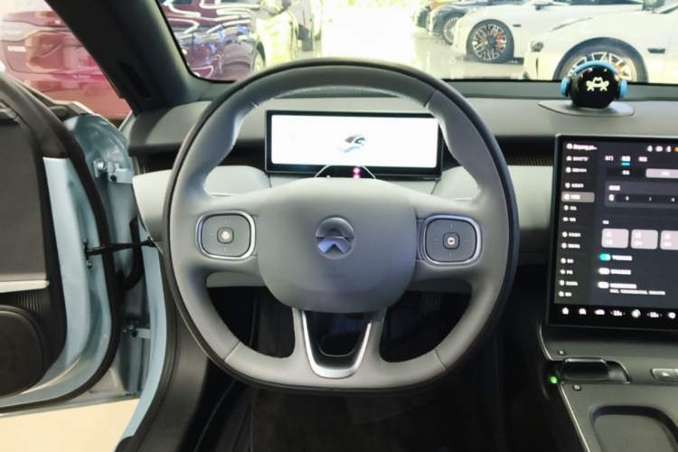 Used Nio ET5T 2023 75 kWh Touring Steering Wheel