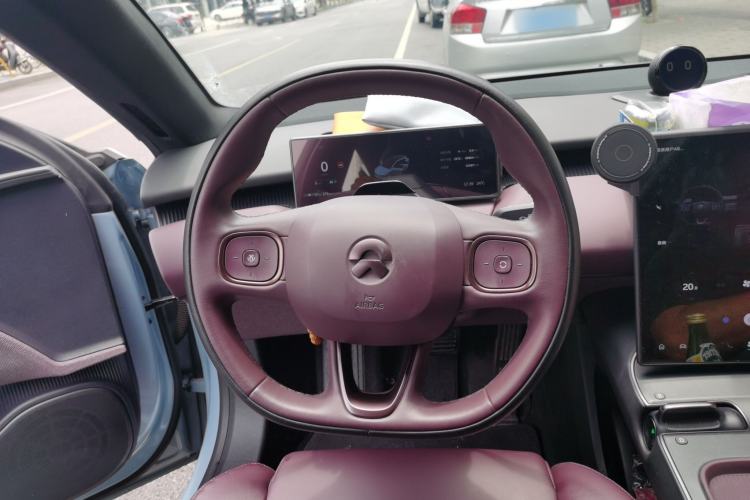 Used Nio ET5T 2023 75 kWh Touring Steering Wheel