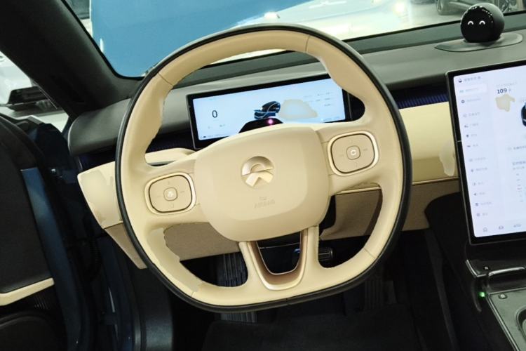Used Nio ET5T 2023 75 kWh Touring Steering Wheel