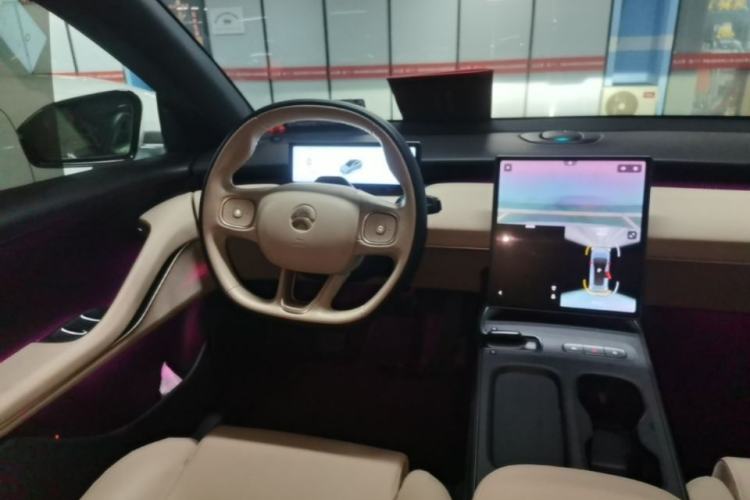 Used Nio ET5T 2023 75 kWh Touring Steering Wheel
