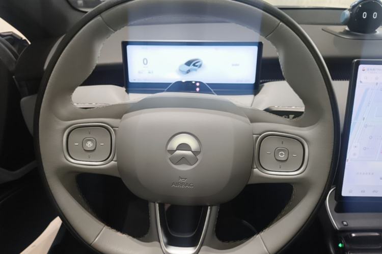 Used Nio ET5T 2023 75 kWh Touring Steering Wheel