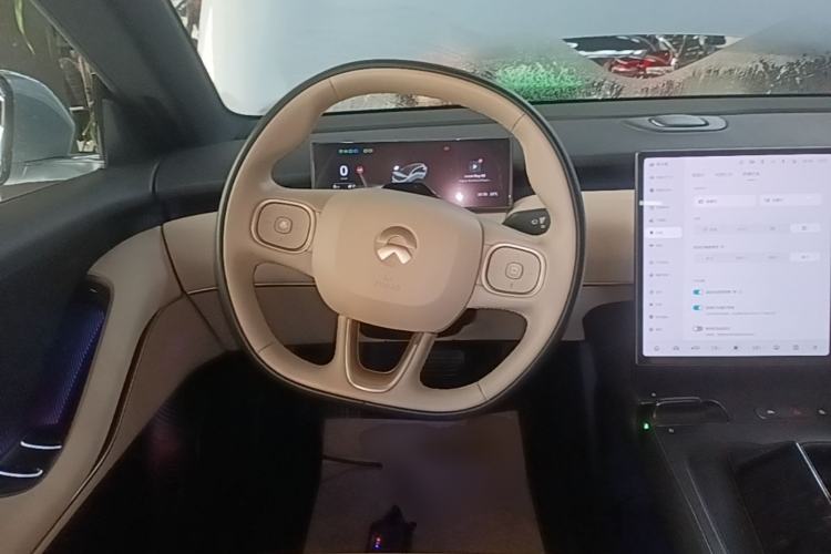 Used Nio ET5T 2023 75 kWh Touring Steering Wheel