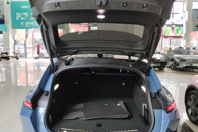 Used Nio ET5T 2023 75 kWh Touring Trunk
