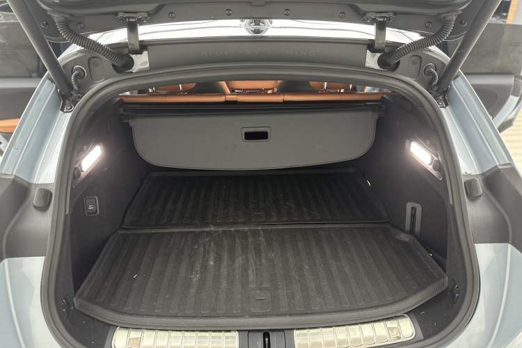 Used Nio ET5T 2023 75 kWh Touring Trunk