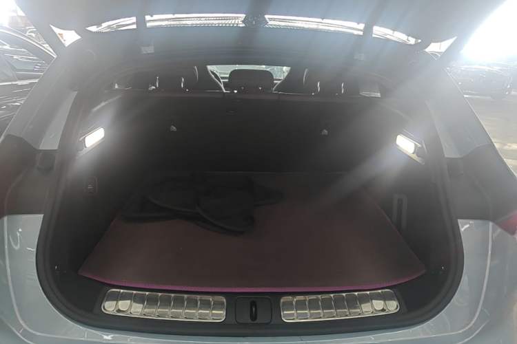 Used Nio ET5T 2023 75 kWh Touring Trunk
