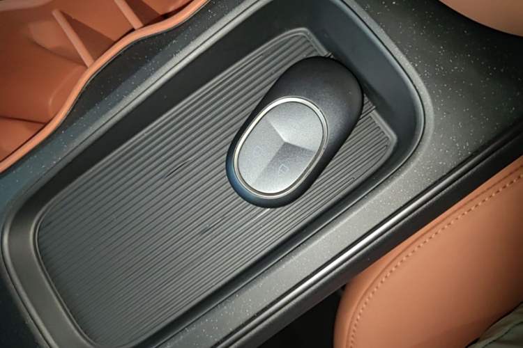 Used Nio ET5T 2023 75 kWh Touring Vehicle Key