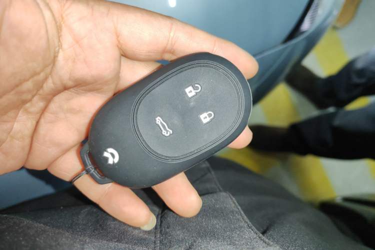Used Nio ET5T 2023 75 kWh Touring Vehicle Key