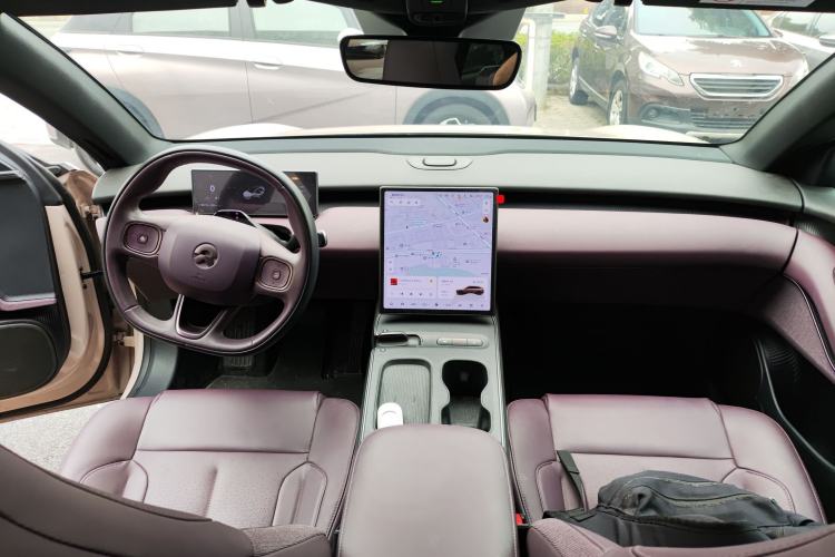 Used Nio ET5T 2023 75 kWh Touring Center Console