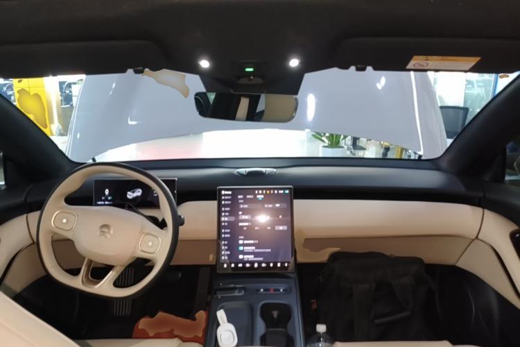 Used Nio ET5T 2023 75 kWh Touring Center Console